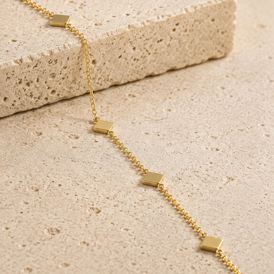 Diamond-Shaped Disc 9ct Yellow Gold Bracelet