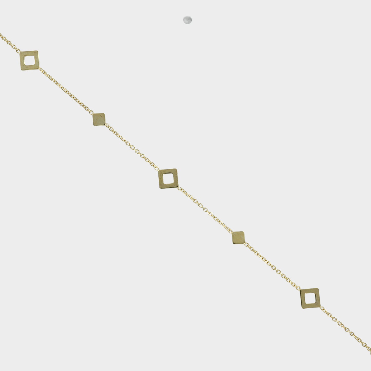 Minimalist Gold Diamond-Shaped Link Bracelet