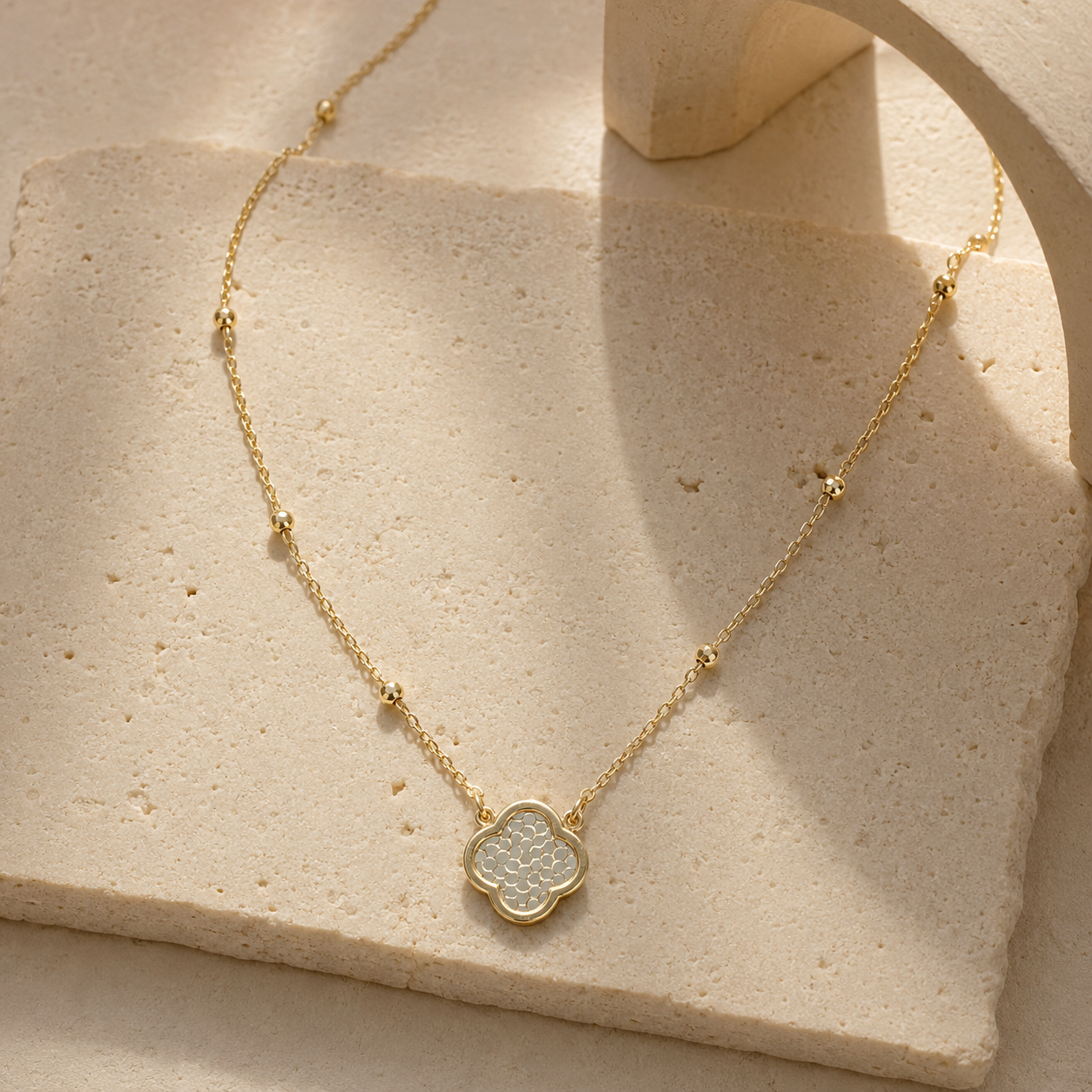 Disco Clover Necklace 9ct Yellow Gold