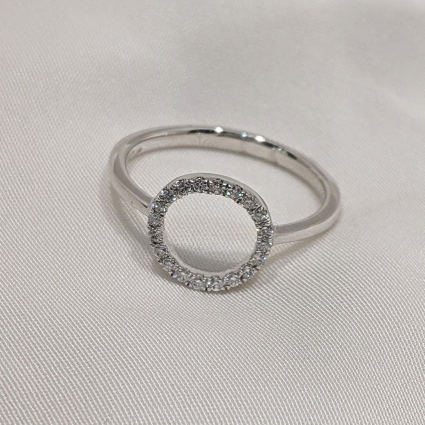 Circle of Life Ring 9ct White Gold