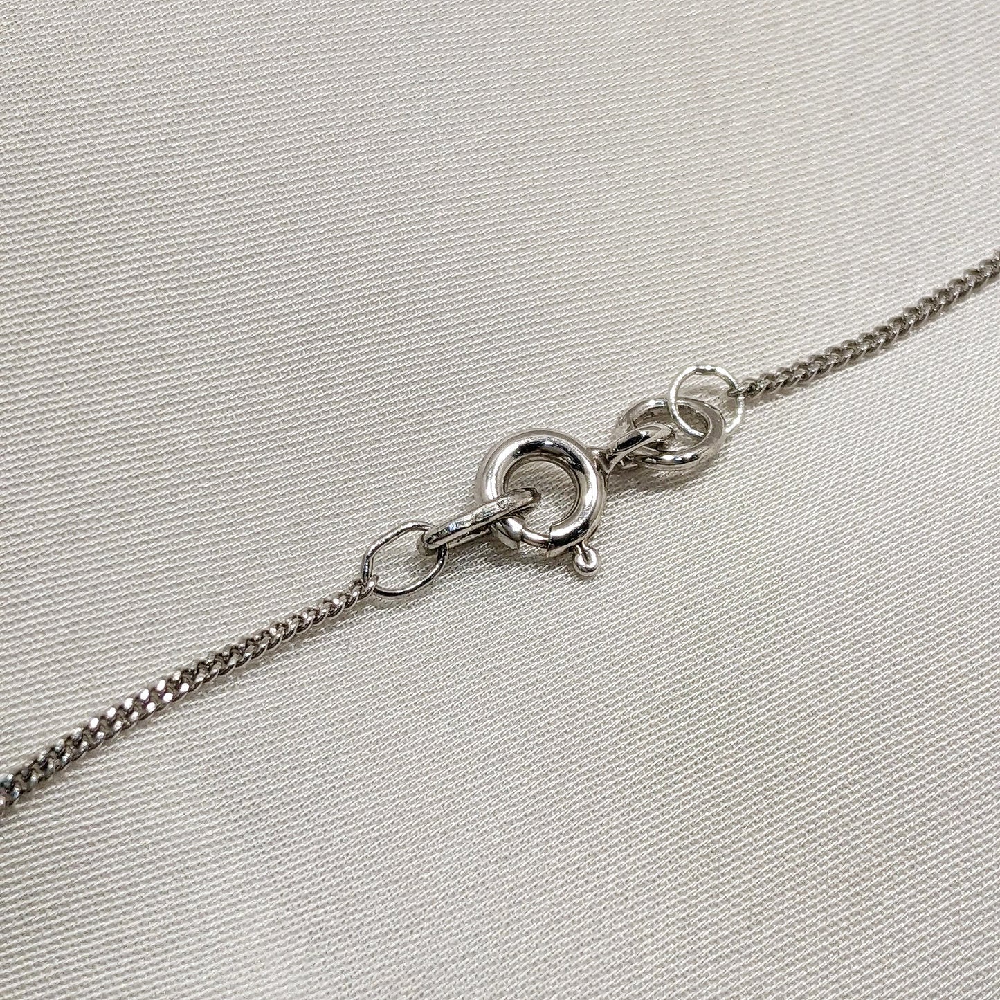 Round Diamond Cluster Pendant 9ct White Gold