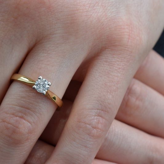 Tapered Diamond Engagement Ring 18ct Yellow Gold