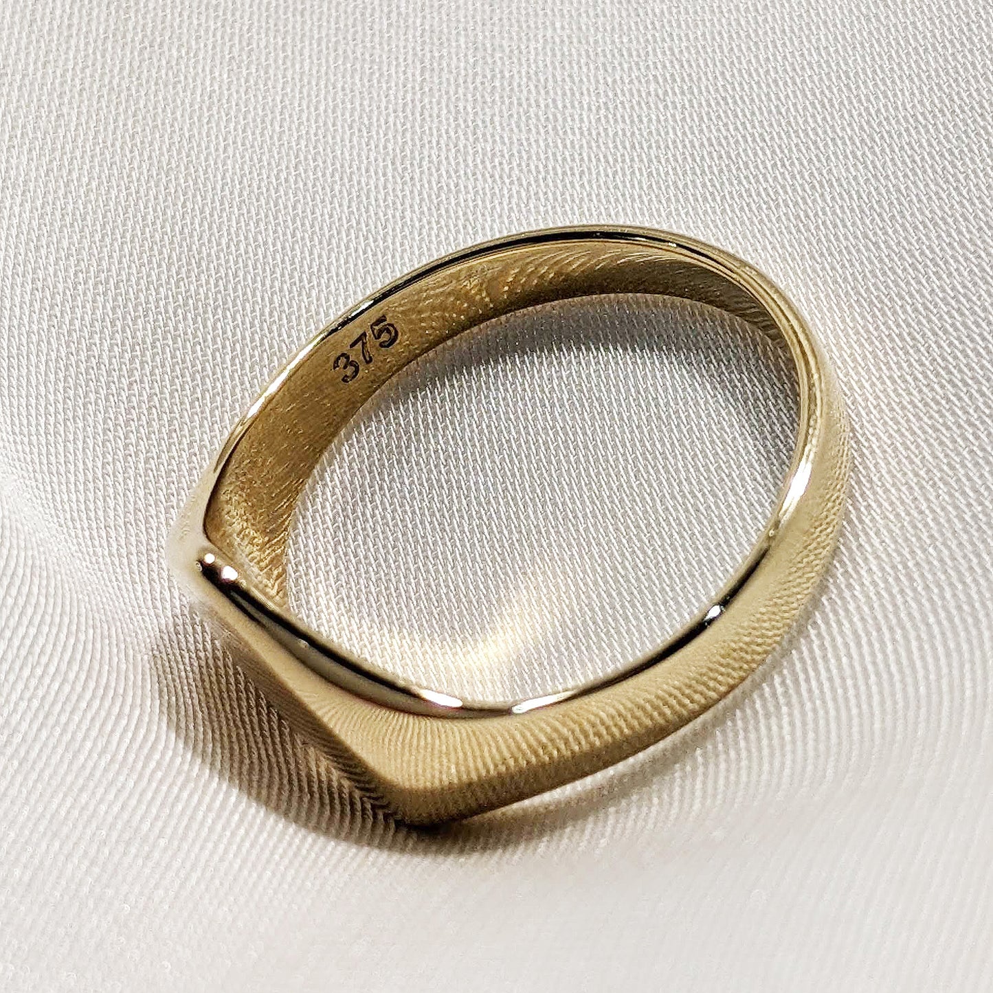 Heart-Shape Signet 9ct Yellow Gold