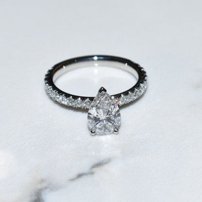 1.50ct Pear-Shape Lab-Grown Diamond Ring