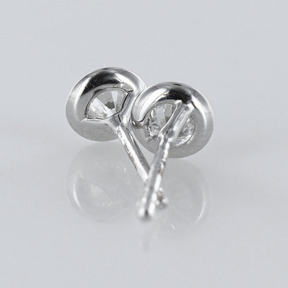 Rubover-Set Diamond Studs