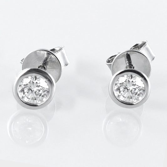 Rubover-Set Diamond Studs