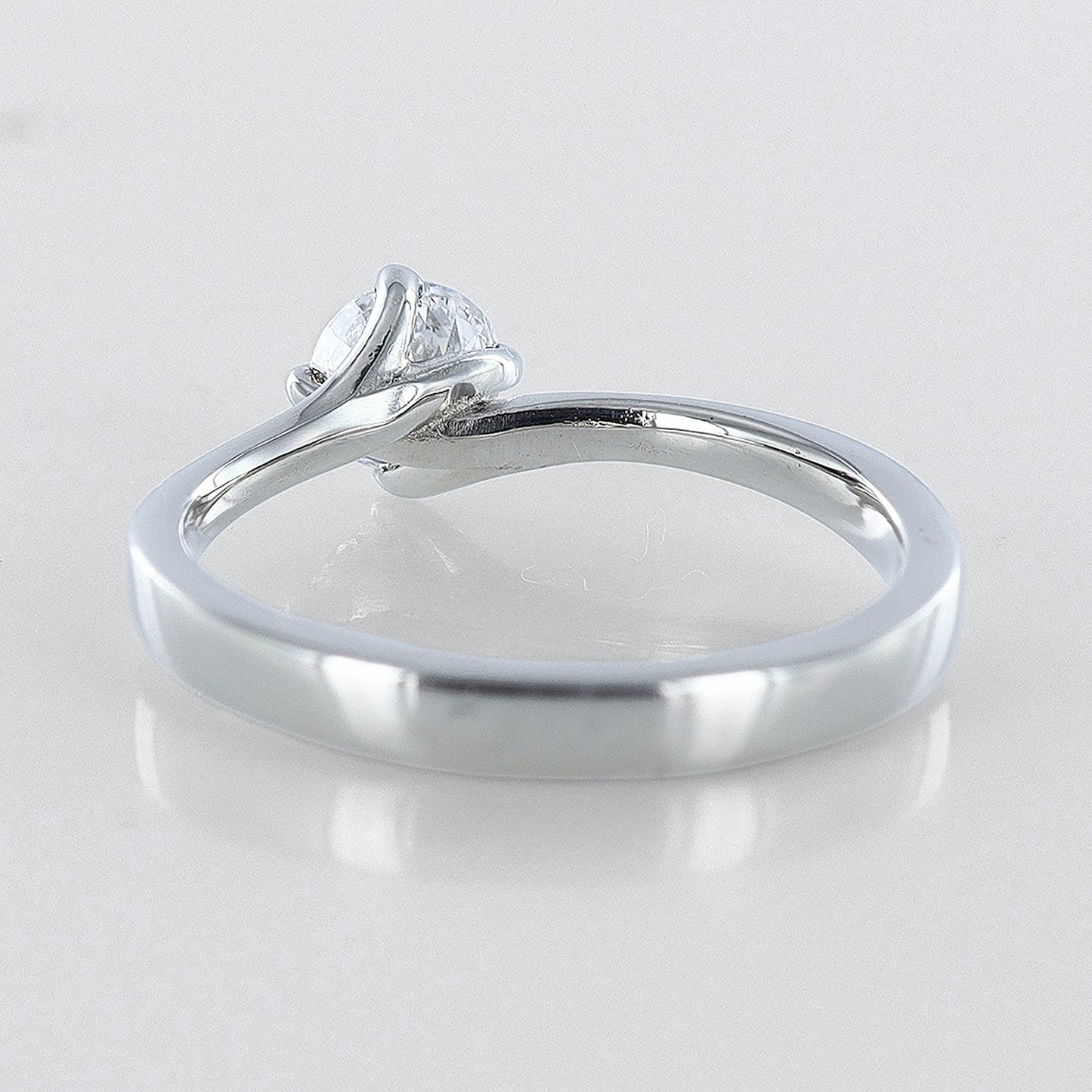 Diamond Solitaire Twist Engagement Ring