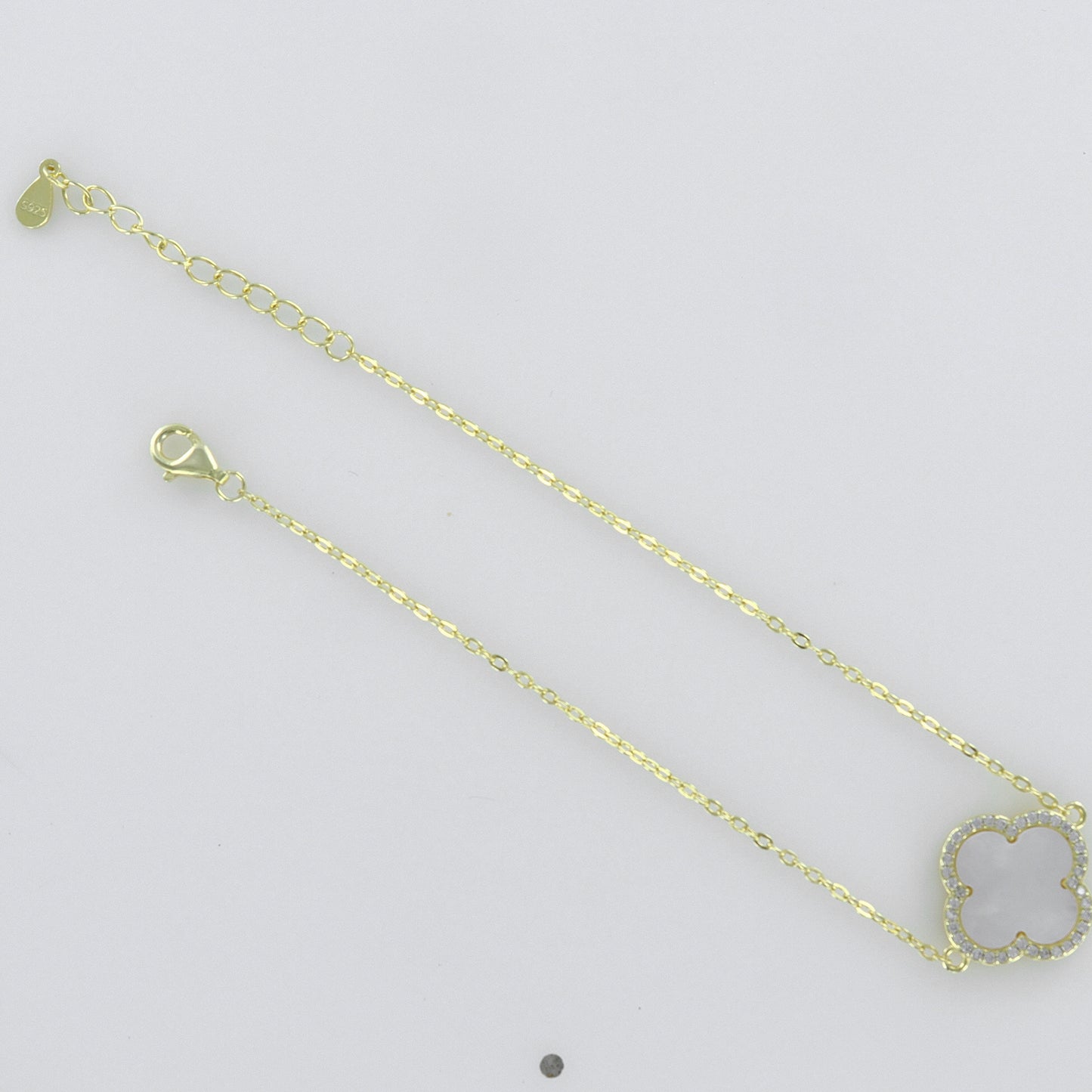 Mother of Pearl Clover Pendant 14ct Gold Plated