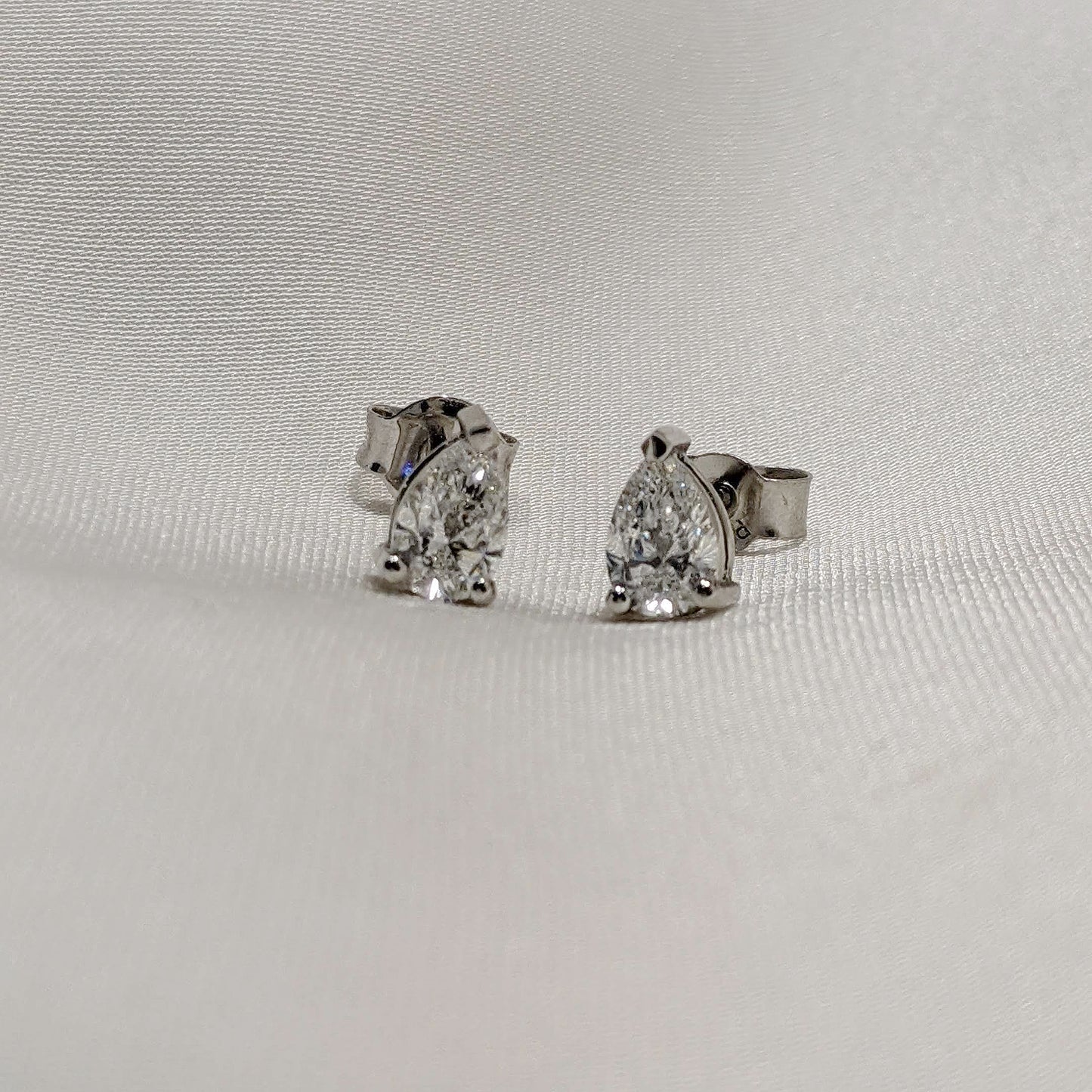 Pear-Shape Diamond Stud Earrings 18ct White Gold