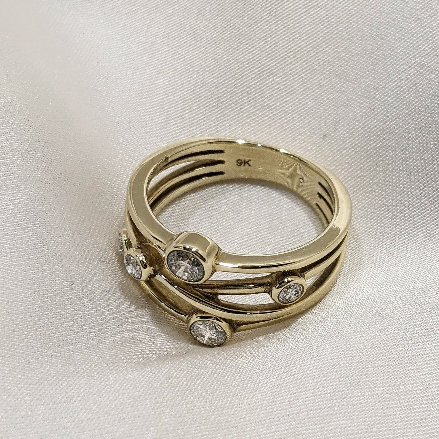 Diamond Bubble 9ct Yellow Gold Ring