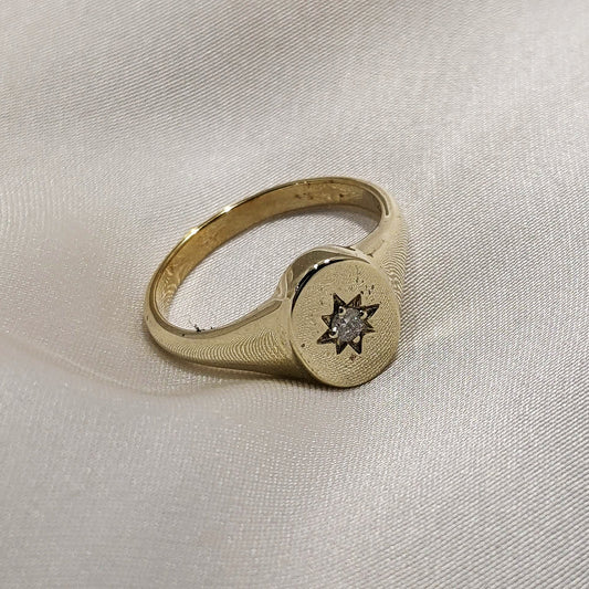 Diamond-Set Signet Ring 9ct Yellow Gold