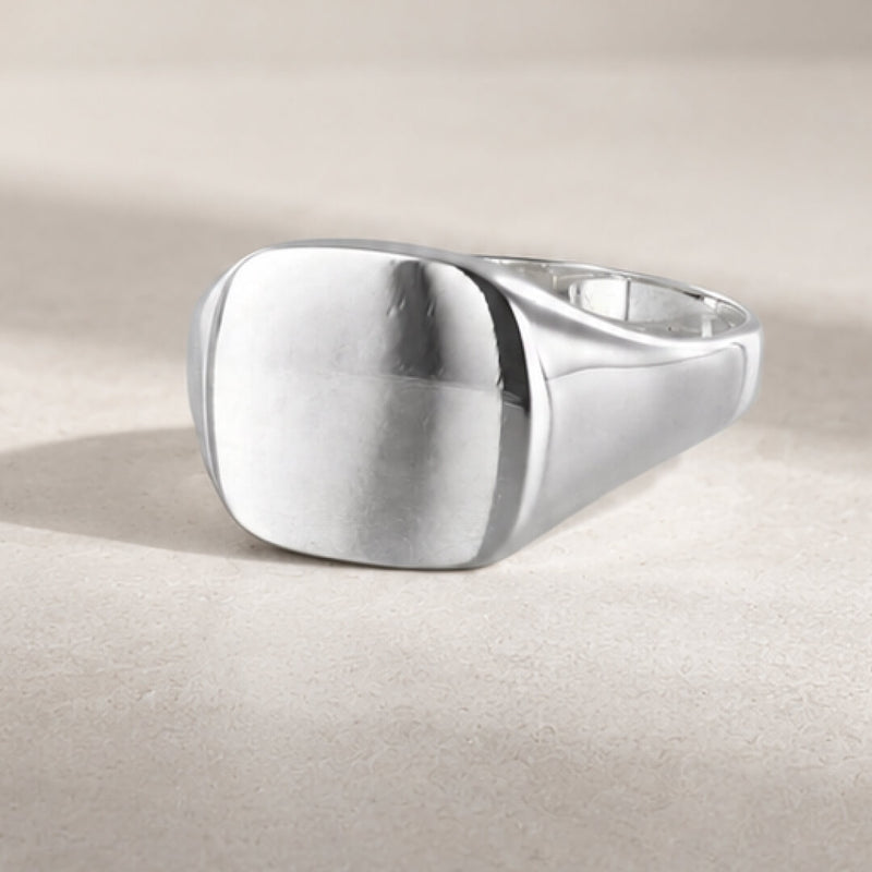 Star Jewellers Cushion-Shaped Silver Signet Ring with a plain polished face