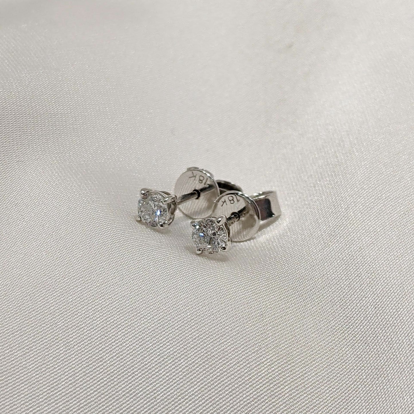 Diamond Stud Earrings 18ct White Gold